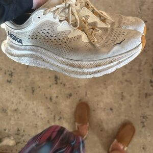 Brooks Men's Blue and Gold Athletic Shoes